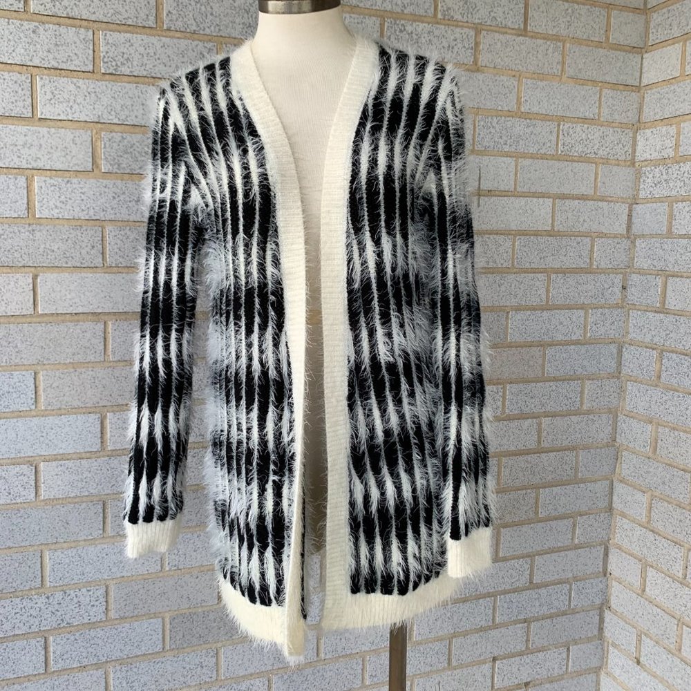 CONTEXT EXCLUSIVELY FOR LORD & TAYLOR EYELASH CARDIGAN SWEATER SIZE M